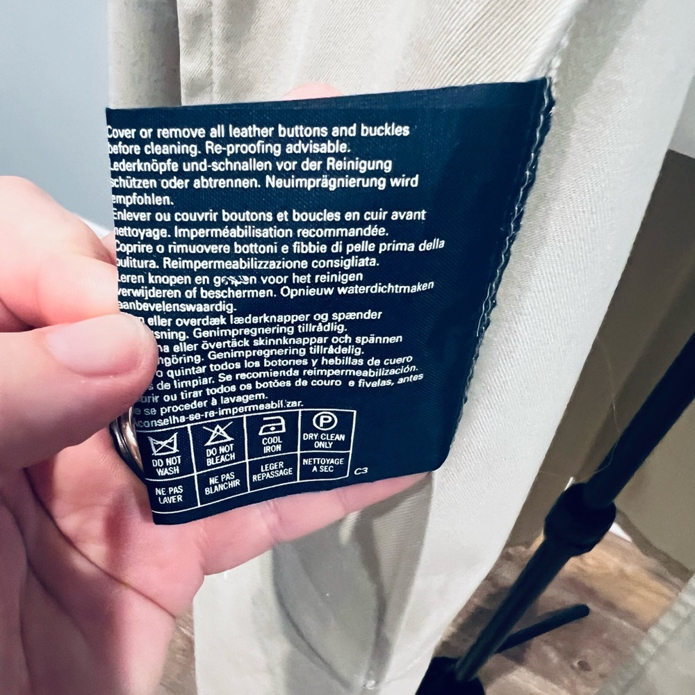 Vintage Burberry Trench Coat, 4 Extra-Long - Picture 12 of 16